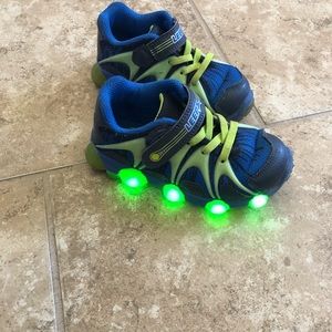 Cool stride rite light up shoes
